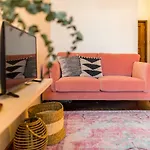 DA\'HOME - Cedofeita Art Studio